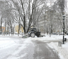 А снег идёт... Около полутора тысяч кубометров снега вывезли за ночь с улиц Калуги