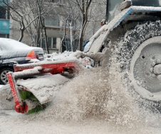 Более 1000 кубометров снега вывезли с улиц Калуги